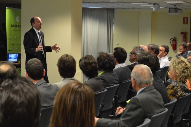 Un expert aposta pel turisme i la construcció per sortir de la crisi
